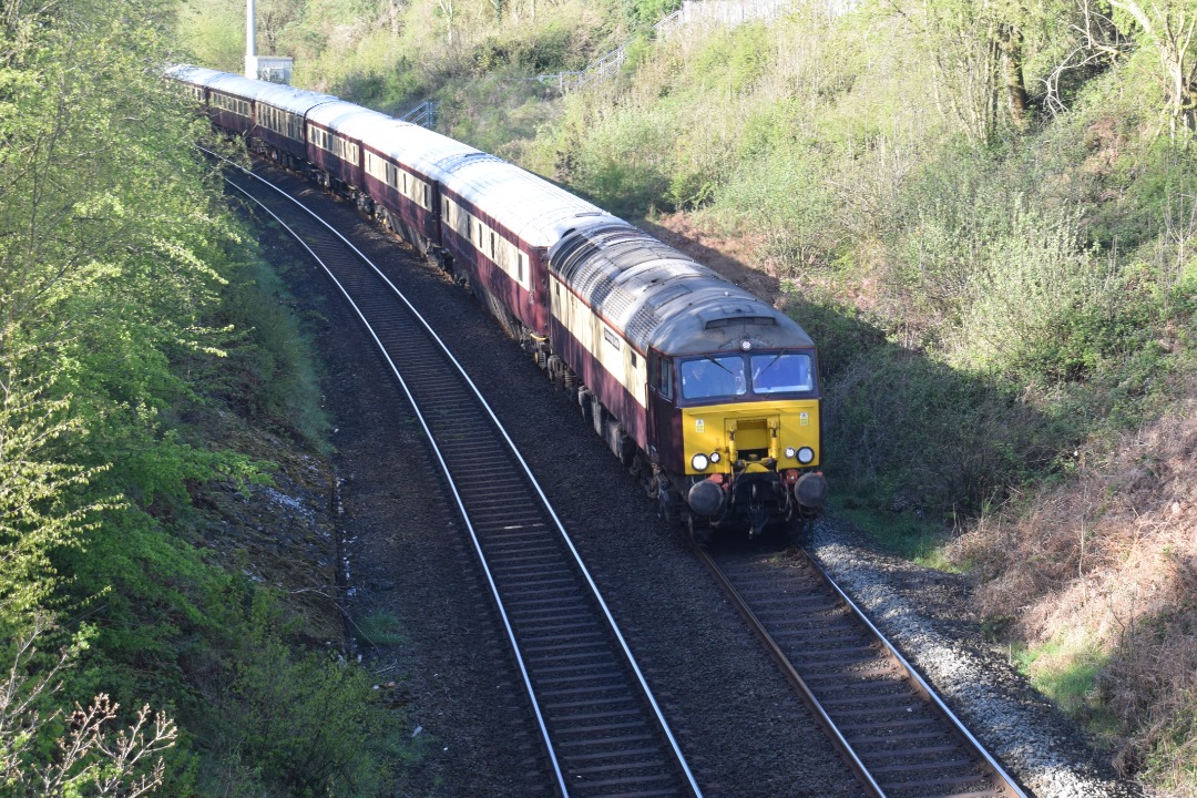 Hardley Distant on Train Siding: CURRENT: 57313 'Scarborough Castle' (Front - 1st Photo) and 57315 'The Mole - Thunderbirds' (Rear - 2nd
Photo) pass through Rhosymedre...