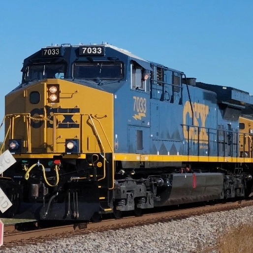 Railfan_XanMan on Train Siding: As the official first post on my new profile, here is a friendly conductor on a breezy day in March in Trenton, TN.