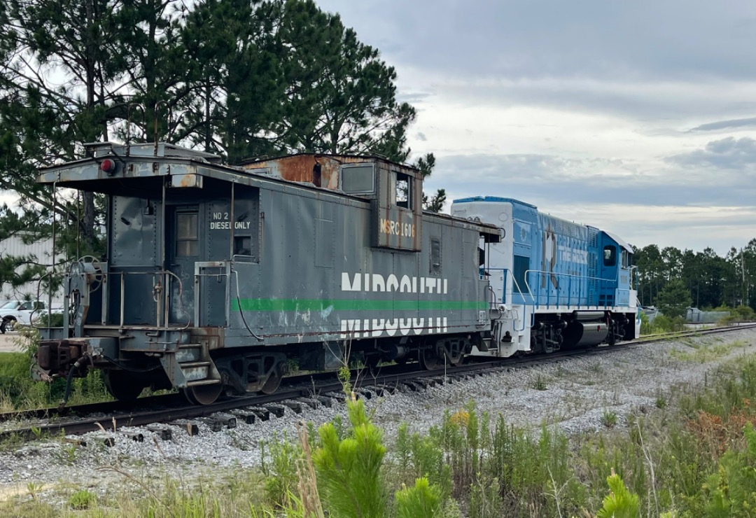 Christopher Jones on Train Siding: The Rock also operates down in the southern tip of Mississippi in the town of Gulfport. Seen here, their single GP15 operates
a...