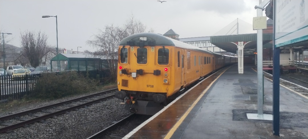 TrainGuy2008 🏴󠁧󠁢󠁷󠁬󠁳󠁿 on Train Siding: Saw 37175 and DBSO 9708 at Llandudno Junction - didn't get any pictures of the 37, but I did get
some of the...