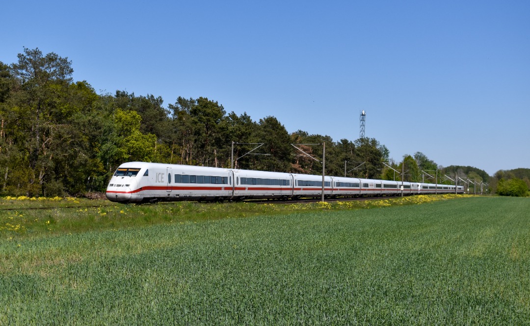 NL Rail on Train Siding: Tijdens een vijfdaagse reis in Berlijn en Brandenburg werd o.a. de spoorlijn tussen Potsdam en Brandenburg Hbf bezocht. Naast de ODEG
treinen...