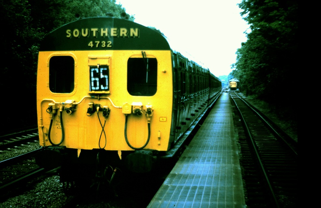 brian braithwaite on Train Siding: 4-SUB no.4732 sits at streatham hill-Date unknown [taken by my grandad uploded with permision]
