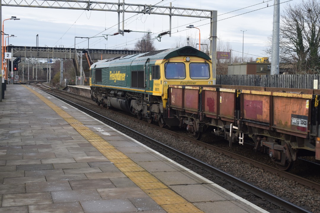 Hardley Distant on Train Siding: CURRENT: 66413 'Lest We Forget' (Front -1st Photo) and 66511 (Rear - 2nd & 3rd Photos) pass through Bescot
Stadium Station today with...