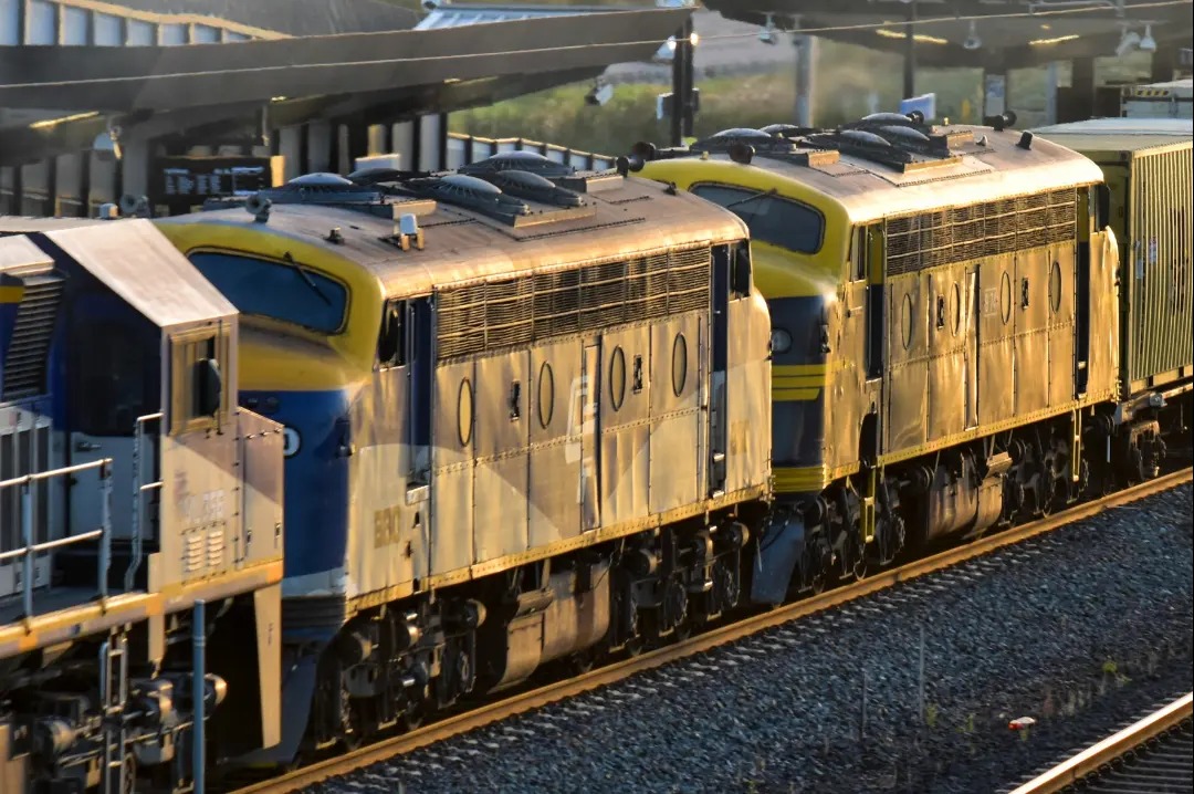 Shawn Stutsel on Train Siding: Qube's 9174 Container Service is seen passing through Williams Landing Station, Melbourne behind Railfirst's VL357,
VL356 and B80, along...