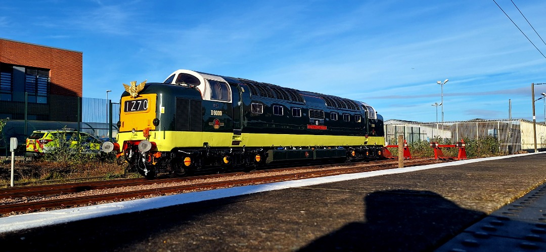 Guard_Amos on Train Siding: Perfect excuse for a pre work trip to York. RSG looking magnificent in the sun outside the ROC on 25th November 2023