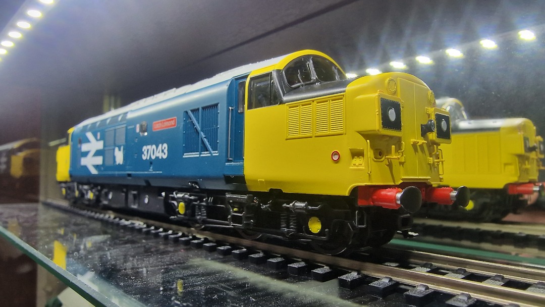 Sar James on Train Siding: A diesel Gala in the Cabinet from today, inclusive of the new Class 37 from Accurascale. The Class 40 and the Deltic are both
Bachmann. I do...