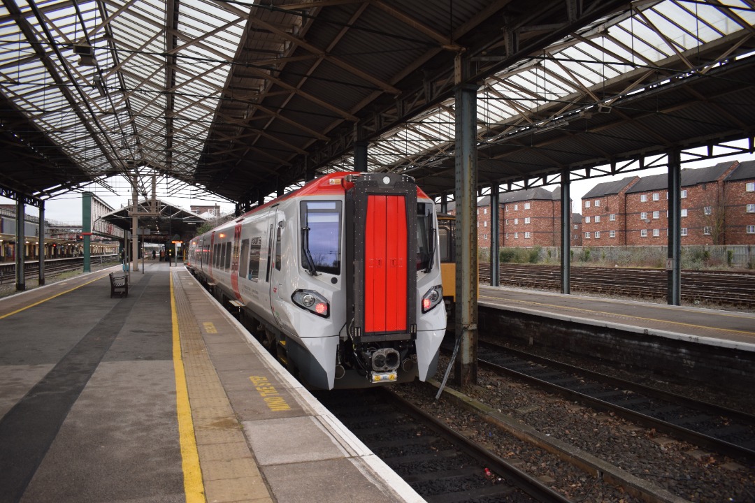 Hardley Distant on Train Siding: CURRENT: 197006 stands at Chester Station today prior to departure with the 1F93 08:43 Chester to Liverpool Lime Street
(Transport for...