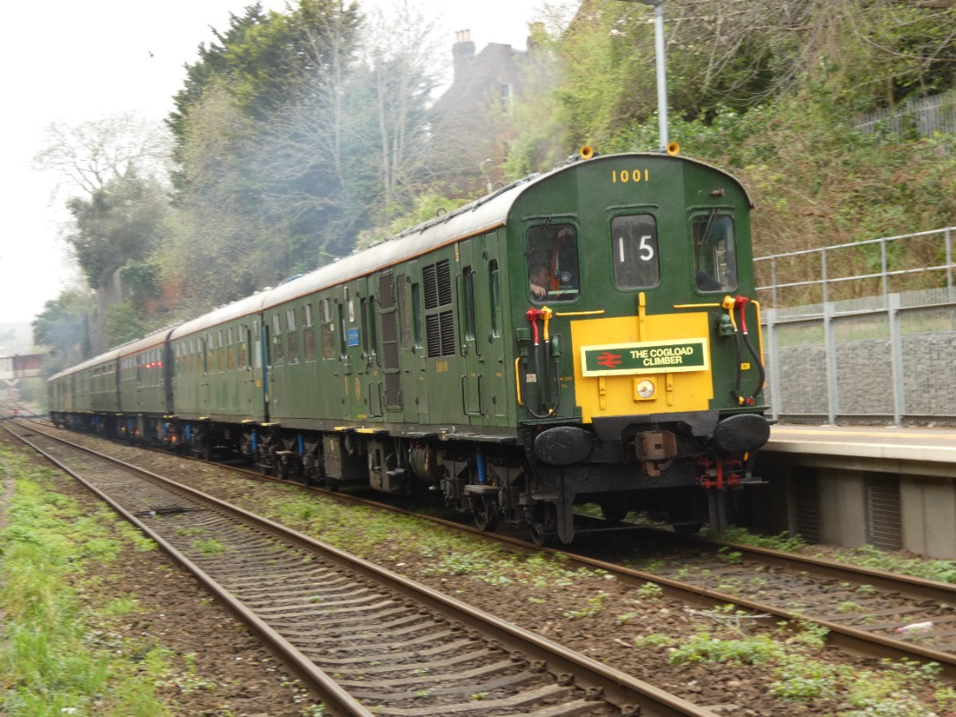 Jacobs Train Videos on Train Siding: Hastings DEMU #1001 is seen powering her way through St James Park station in Exeter working a railtour from Exeter Central
to...