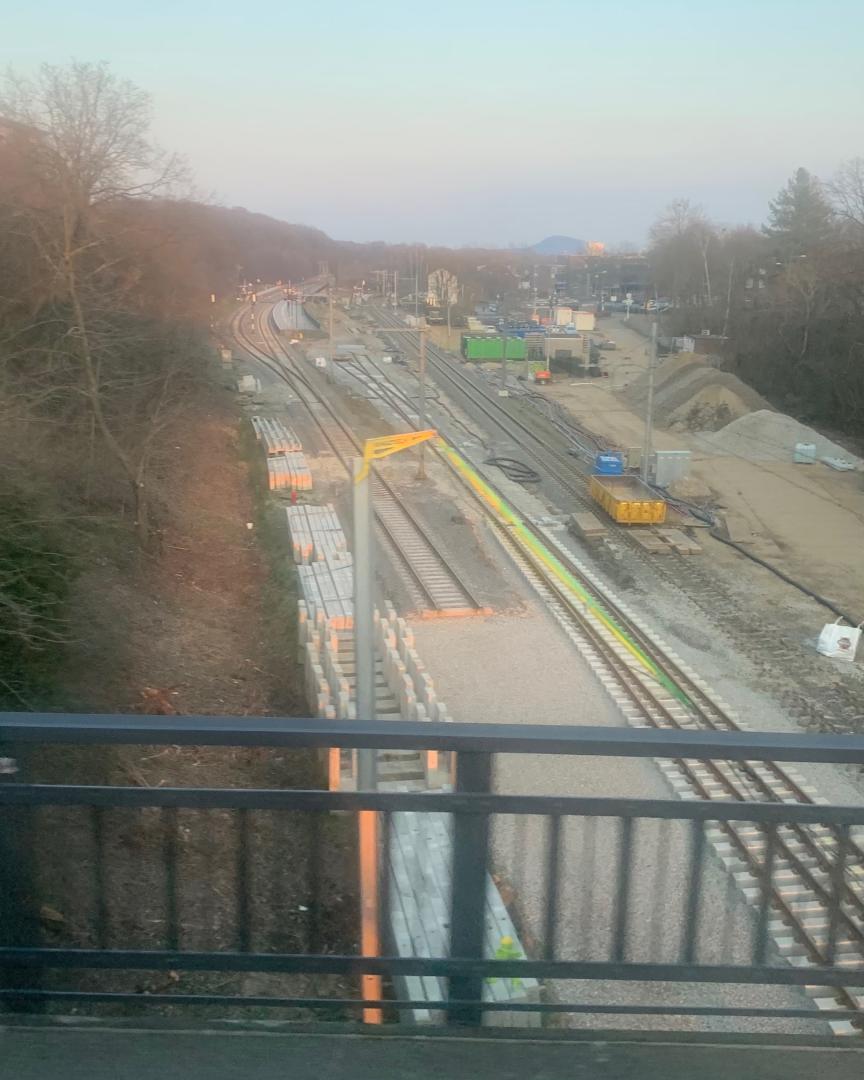 Evi Verbist on Train Siding: Spoorwerken rondom Heerlen, Kerkerkade en de Duitse 🇩🇪 richting Aken grens is voor een verdubbeling van verschillende stukken
spoor....