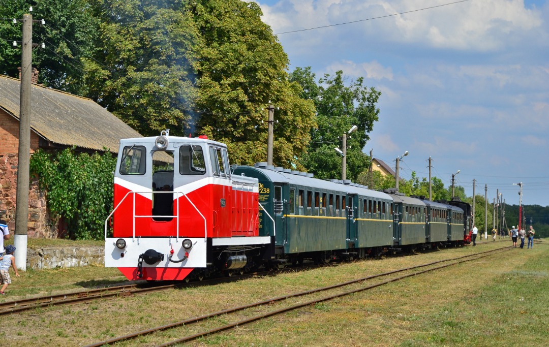 Yurko Slyusar on Train Siding: Diesel locomotive TU7A-3108 at the Bershad' station, Vinnytsia region of the Ukraine. 19.08.2023