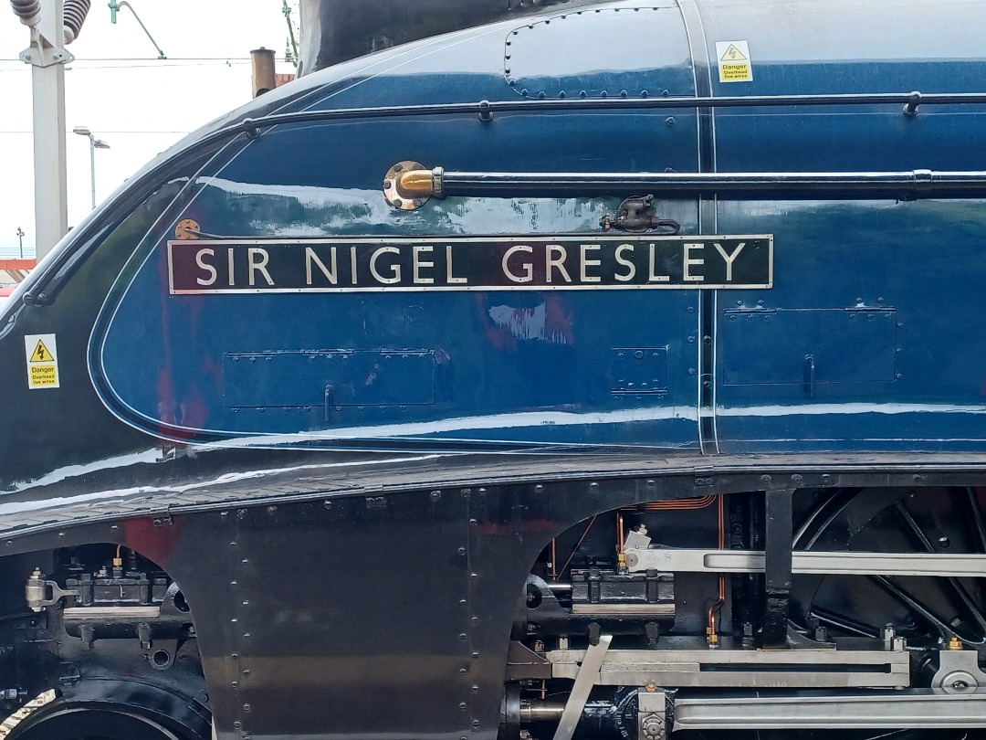Trainnut on Train Siding: #photo #train #steam #station #A4 #SirNigelGresley 60007 Sir Nigel Gresley leaving Crewe for Bishops Lydeard this morning.