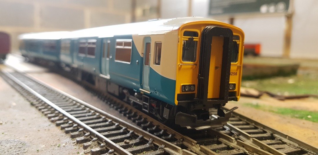 Wits Main & Branchline on Train Siding: Class 150 No. 150256 is seen on test runs along the Ivy Mainline on its first run here. A replacement drawbar to
couple the two...
