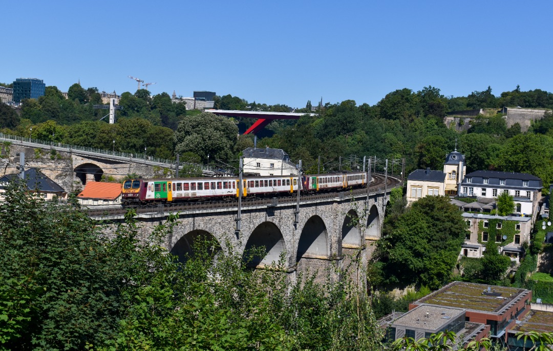 NL Rail on Train Siding: In de zomervakantie van 2023 werd Luxembourg bezocht voor vijf dagen. Na een kijkje in het Pfaffenthal werd er naar deze zeer bekende
stek...