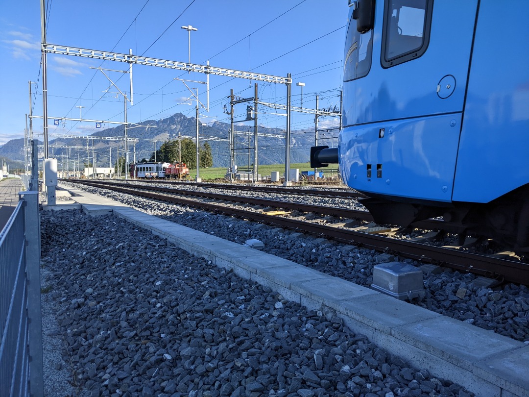 Sven on Train Siding: Some photos taken in #bulle #schweiz #switzerland Region #fribourg #freiburg #trainspotting #photo #electric