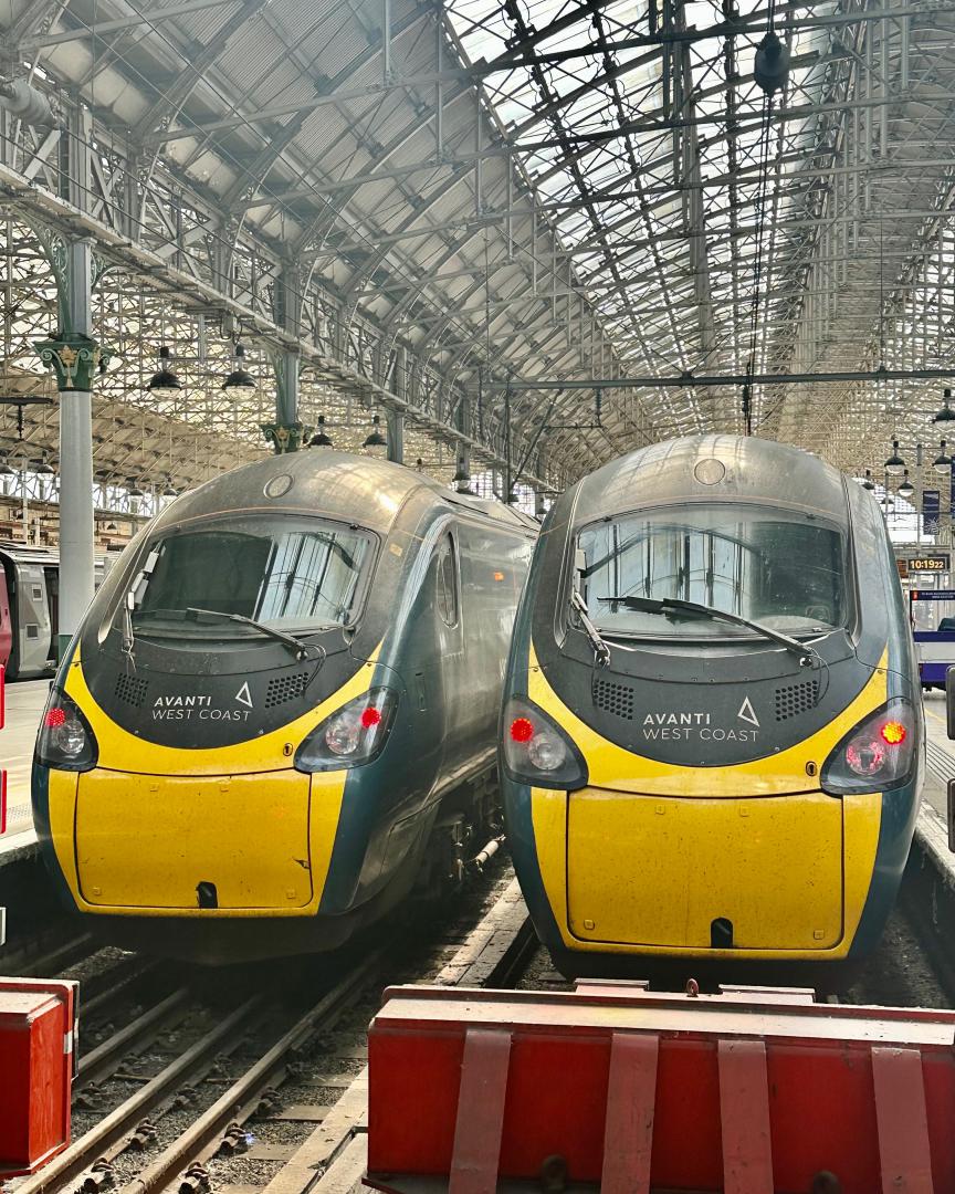 Michael Gates on Train Siding: Pendolino 390131 ‘City of Liverpool’ and 390151 ‘Unknown Solider’ await duties Manchester Piccadilly 24th
May 2023
