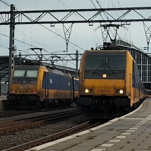 Rail-Europa on Train Siding: Traxx van het Canadese Bombardier op Amsterdam Centraal .mijn laatste foto, ik ga voor ander Half jaar geen foto's uploaden op
Train siding.