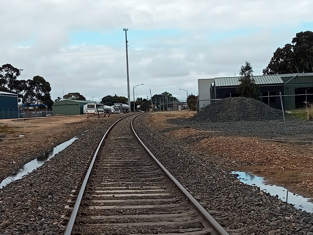Ethans Transport Vlogs on Train Siding: VL73 at Bairnsdale. It departs in a few hours so the driver hasn't come to the station yet. I also got some
pictures of the...