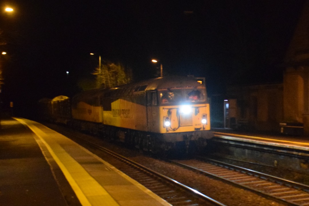 Hardley Distant on Train Siding: CURRENT: 56105 (Front) and 56049 'Robin of Templecombe' (Behind) pass through Ruabon Station today with the 6J37
12:52 Carlsile Yard...