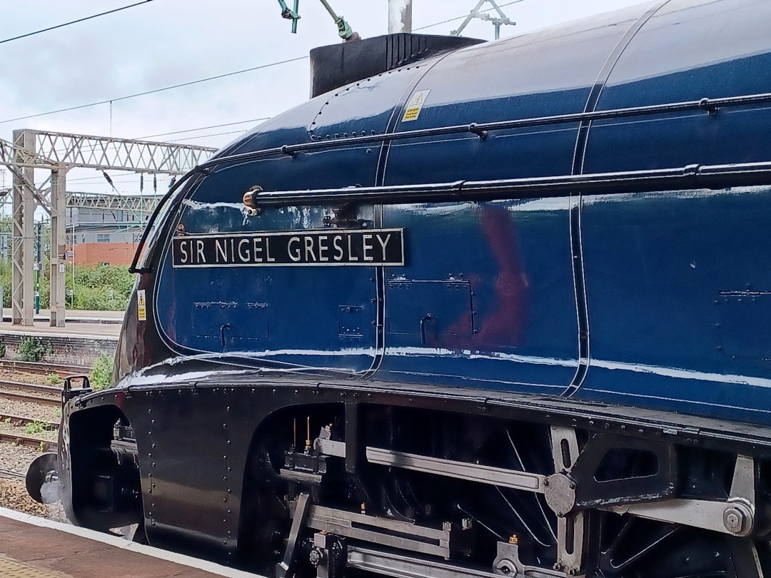 Trainnut on Train Siding: #photo #train #steam #station #A4 #SirNigelGresley 60007 Sir Nigel Gresley leaving Crewe for Bishops Lydeard this morning.