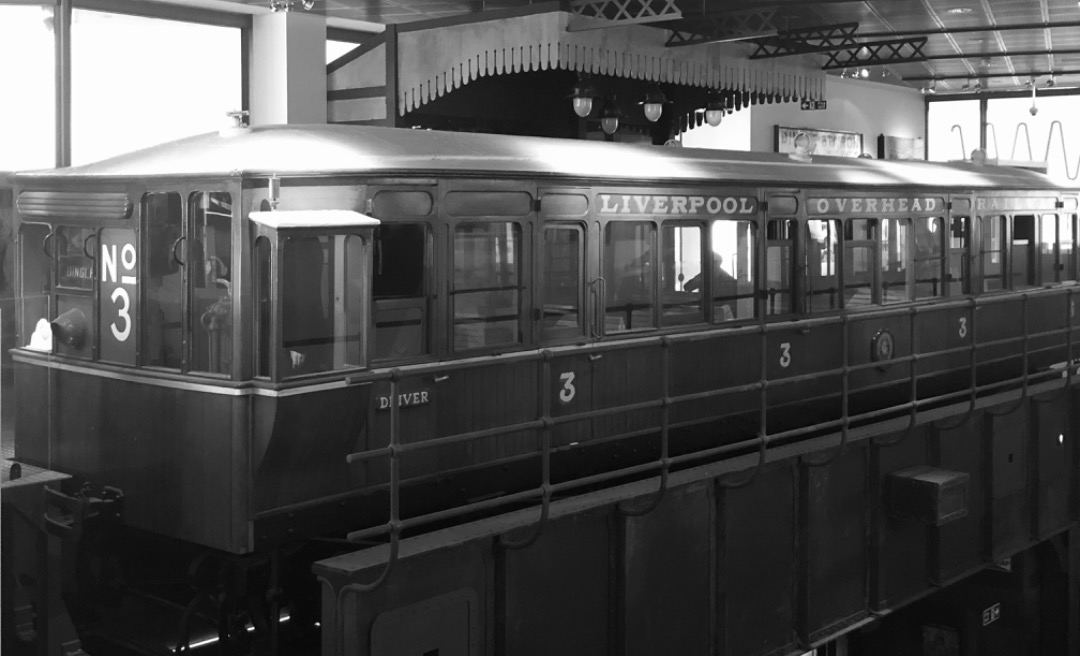 k unsworth on Train Siding: Liverpool Overhead Railway (The Dockers Umbrella ) No.3 for Dingle about to depart from Pier Head this afternoon 😉 (Museum of
Liverpool)