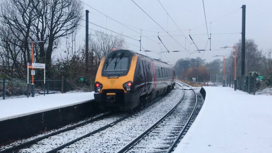 George on Train Siding: Was at the local a few times this morning to catch some trains in the snow, was nice (and quite rare) to see 166203 head up the line on
its way...