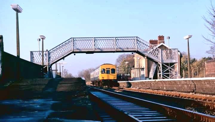 Independent Brigg Line Rail Group on Train Siding: Towards the end of the original DMU era the Brigg Line was seeing more variety since the cl. 114s were
beginning to...