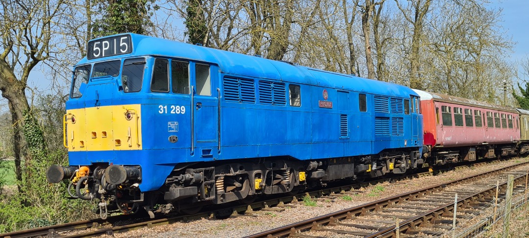 TheTrainSpottingTrucker on Train Siding: Northampton and Lamport Railway. 47205 running the Easter Specials, plus some of the other preserved stock.