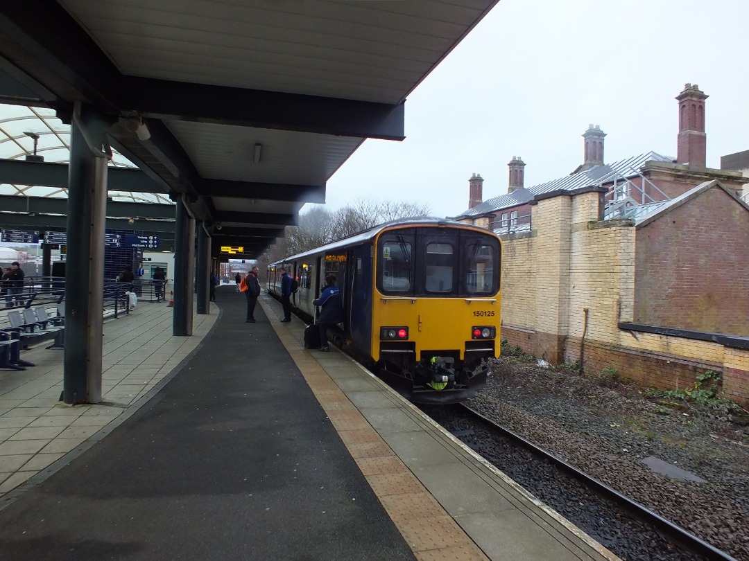 Cumbrian Trainspotter on Train Siding: Northern class 150/1 No. #150125 arriving into Blackburn yesterday with 2B82 08:52 from Rochdale before departing with
2J82...