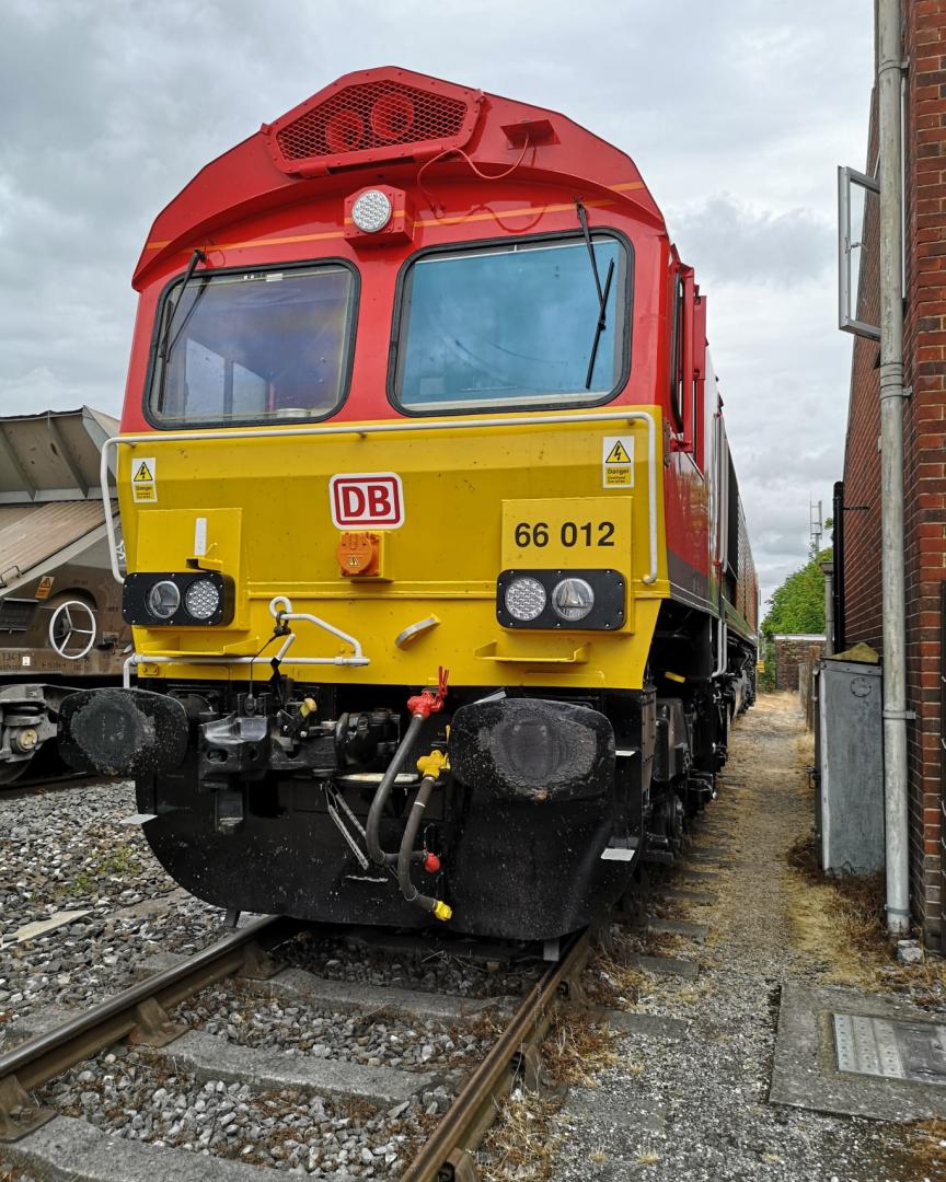 Robin Price on Train Siding: A few 66's from various places, Westbury, Acton, Pilning, Bathampton loop, Tytherington Quarry. All pics are courtesy of my
friend who...