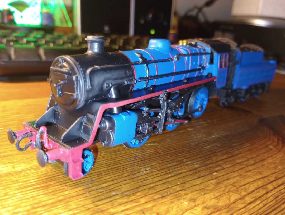 Hadren Railway on Train Siding: And with a final coat of varnish to seal it in, NWR no.E22 Peter is out of the paint shop. All that remains is getting transfers
for...