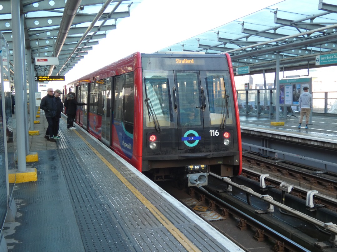 Jacobs Train Videos on Train Siding: DLR units #116, #63 + #102 are seen at West India Quay DLR stop working there respective services