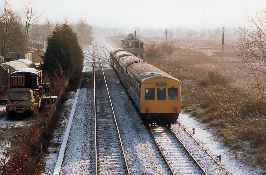 Inter City Railway Society on Train Siding: Norwich DMU Set 66 (51192 & 54354) pass through Whittlingham Junction while forming the 07:28 Lowestoft -
Norwich on the...