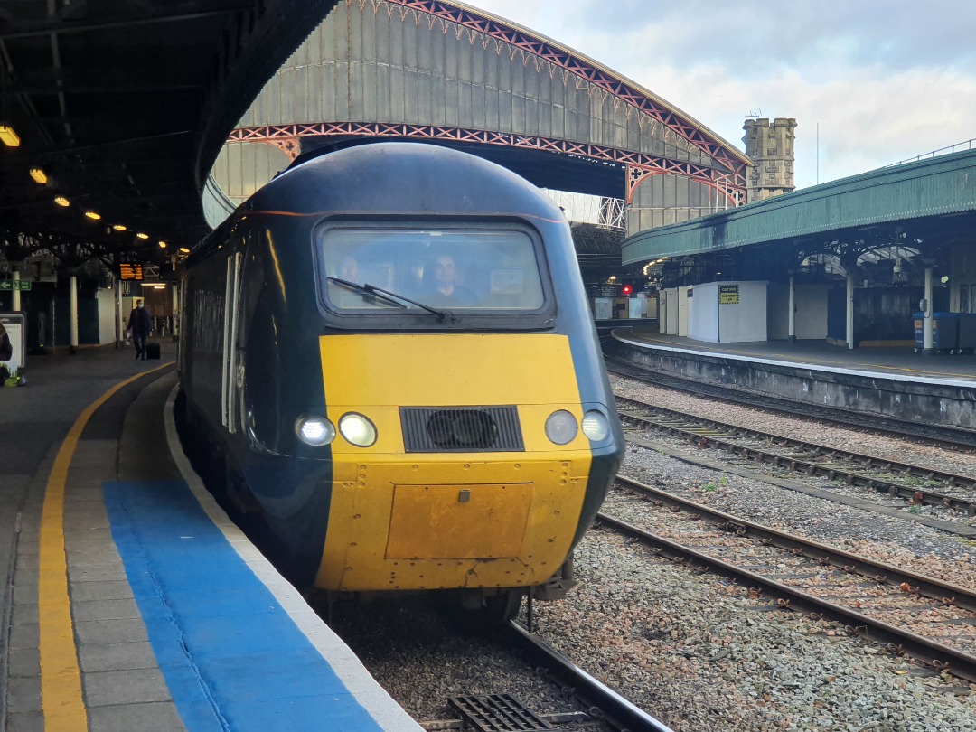 Robin Price on Train Siding: A few pics around Bristol-temple-Meads Station and Barton Hill Depot, and 43153 arriving with 2C71 to Taunton