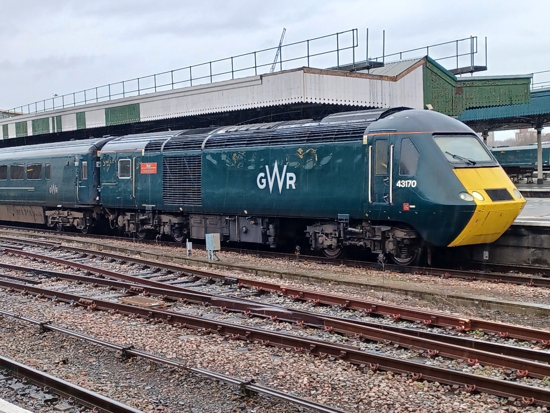 Trainnut on Train Siding: #photo #train #diesel #hst #dmu Some final shots from Bristol Temple Meads and Class 60 60062 Sonia at Swindon.