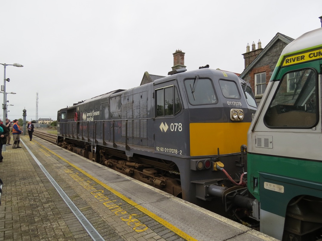 Jonathan Higginson on Train Siding: Quick fag stop at Ballybrophy on a belting outing. Dublin to Cork, on to Cobh the a thrash over to Killarney before heading
back to...