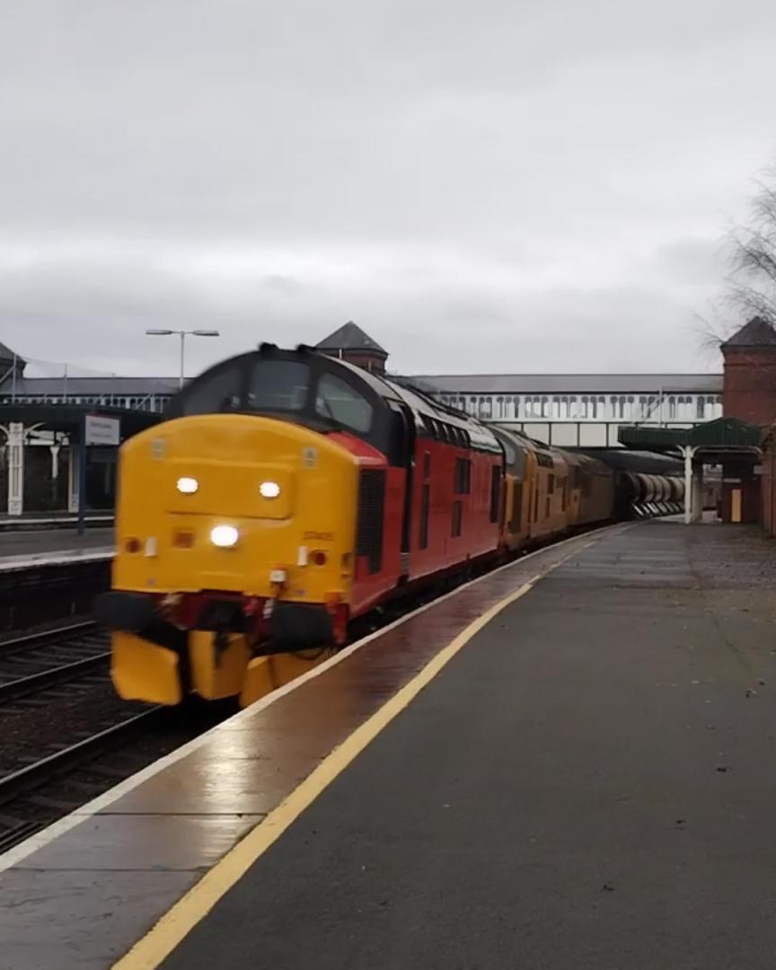 TrainGuy2008 🏴󠁧󠁢󠁷󠁬󠁳󠁿 on Train Siding: What a sendoff to the RHTT. Today was the last day of the Coleham Lmd RHTT service. And to give it a
good...