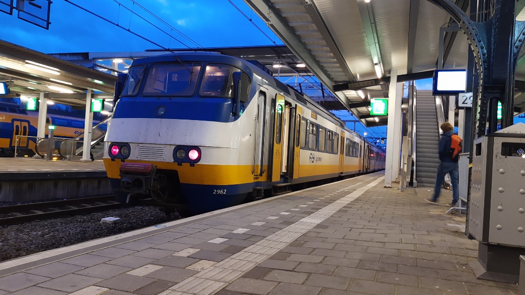 Arthur de Vries on Train Siding: NS SGMm at Dordrecht station. Just got out of this one. Probably for the last time, for they will be taken out of service next
week....