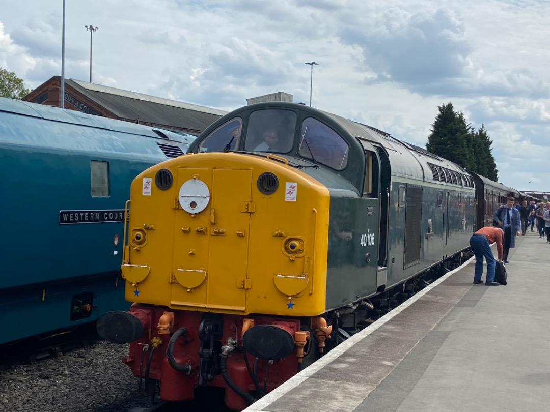 Diesel Shunter on Train Siding: Reconnoitre to the Seven Valley Railway Station at Kidderminster completed ahead of my full day at tomorrow's gala