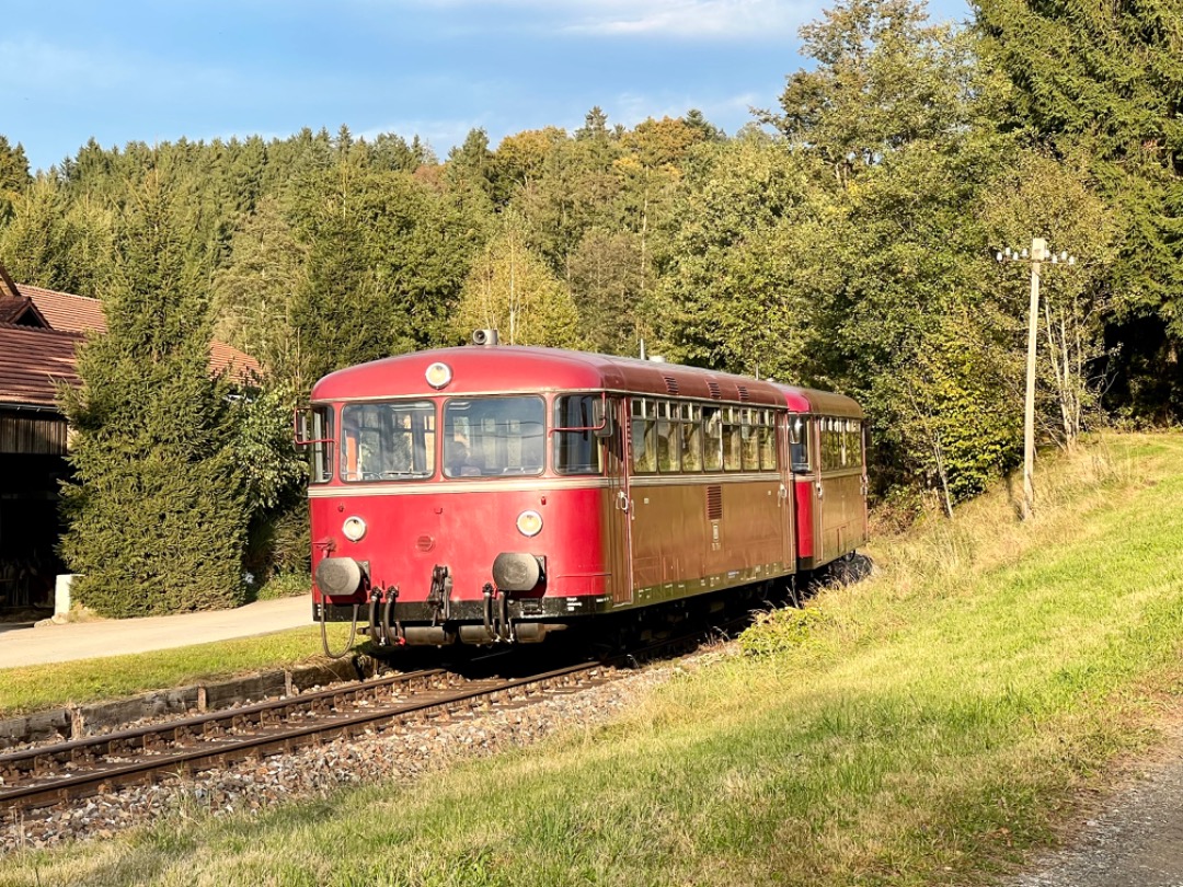 Frank Kleine on Train Siding: Awesome weather today for an extra photo tour with the Uerdinger railcar around Passau. First on the short leg of the Granitbahn
which is...