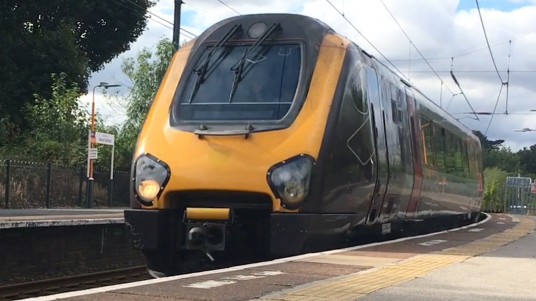 George on Train Siding: This morning, I saw 50049 & 50034 pass Sutton Coldfield working Leicester L.I.P - Kidderminster S.V.R. Also passing is 221129 for
Cross...