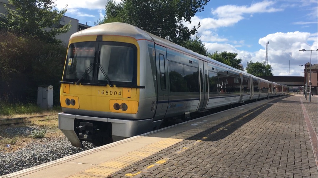 George on Train Siding: Yesterday I was out Trainspotting at Birmingham Moor Street & Small Heath, both on the northern end of the Chiltern Mainline. Here
are 5 or 6...