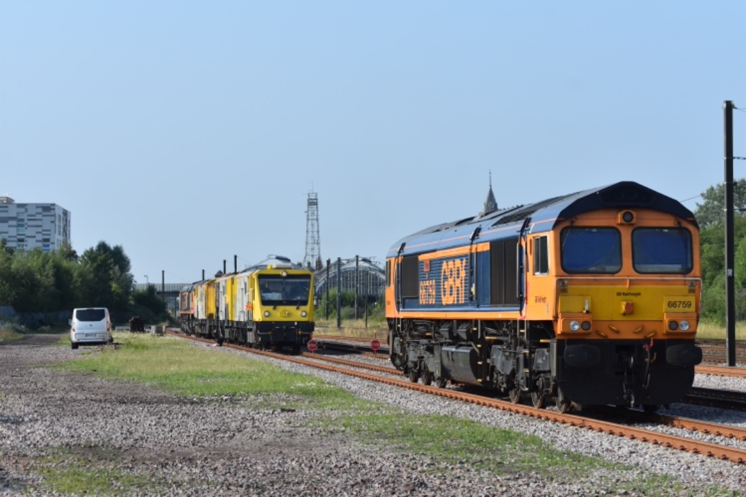 George Stephens on Train Siding: GBRf 66759 + (DR79602 + DR79603 + DR79604) + 66726 sat in Darlington Up Sidings after working from Eaglescliffe yesterday
working 6X69...