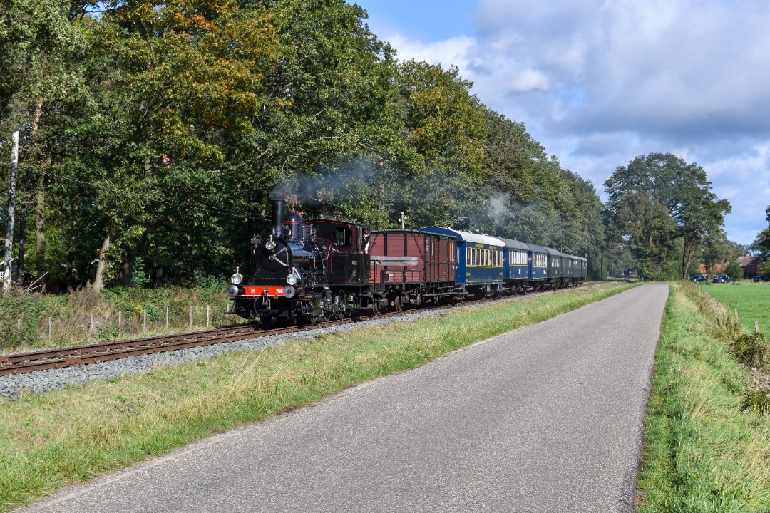NL Rail on Train Siding: Er werd besloten om een keer de najaarsstoomdagen te bezoeken van de MBS. Na een reis per trein en bus kwamen we aan in Haaksbergen, om
vanuit...
