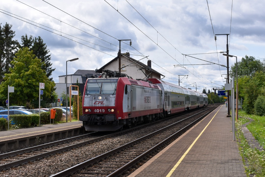 NL Rail on Train Siding: Tijdens een bezoek van vijf dagen aan Luxemburg werd betreft treinverkeer ook 1 van de drukste lijnen van dat land bezocht. Namelijk de
lijn...