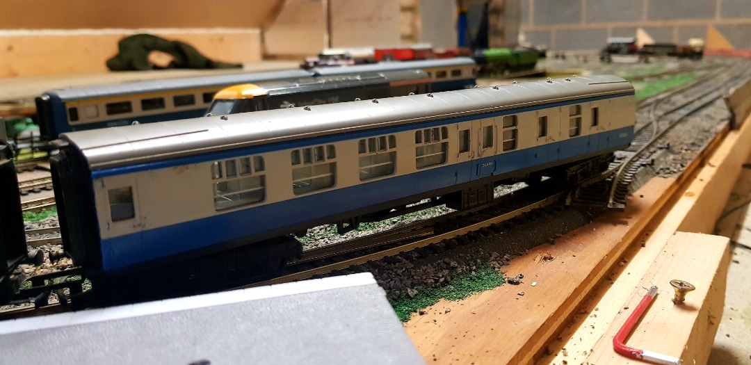 Wits Main & Branchline on Train Siding: NEW STOCK (2): I have recently purchased 2 Mk1 coaches. First is Mk1 BSK No. 35024 and second is Mk1 SLE No. 2510.
Beautiful...