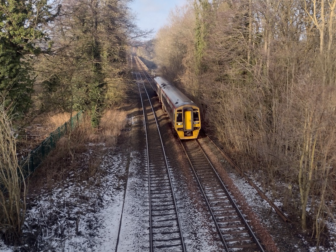 Hardley Distant on Train Siding: CURRENT: 158840 crosses Cefn Mawr Viaduct today with the 1I16 12:08 Bangor to Birmingham international (Transport for Wales)
service l.