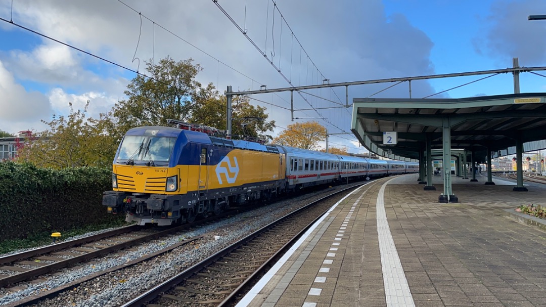 TrainspotterAlkmaar on Train Siding: NS International Vectron 193 766 met IC Berlijner naar Bad Bentheim op 13 november 2021