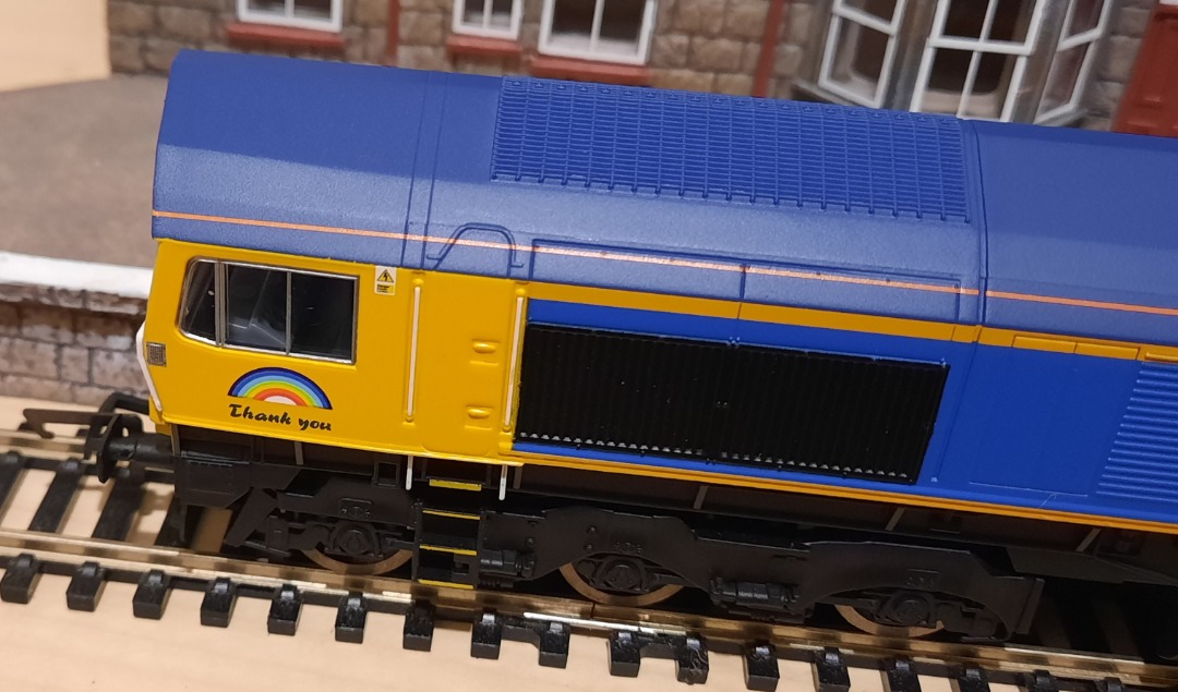 Waylanders Wandering on Train Siding: So, I managed to pick this up with sound fitted for less than half the normal asking price on ebay...