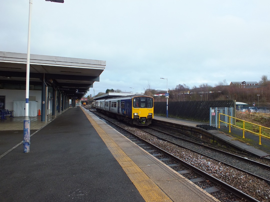 Cumbrian Trainspotter on Train Siding: Northern class 150/1 No. #150123 calling at Blackburn yesterday working 2N84 0952 Colne to Preston.