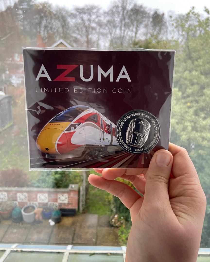 LNER Train Fan on Train Siding: Thanks Postman! Here it is my new Azuma coin! These are quite expensive one on eBay was going for £500 (rip off) I got
this for £20!